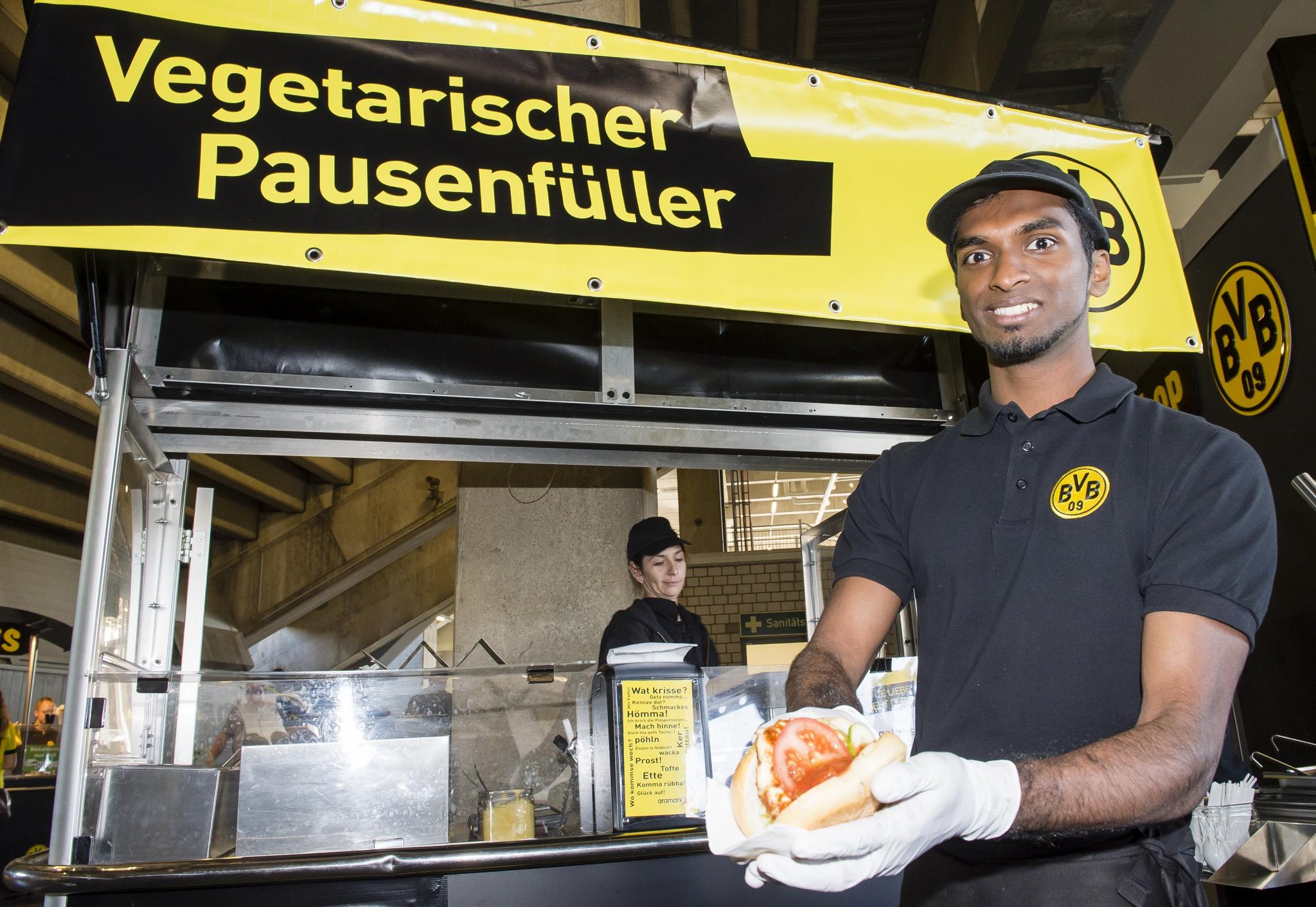 B0t3eGwCUAEijZ-.jpg:large