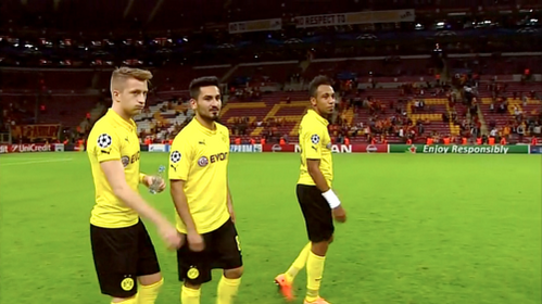 Pirocas_Ssinas's tweet photo. "@liebemarco: #galbvb 22/10/14 http://t.co/25VFbicMTu" @Nathy_leu @myprincereus