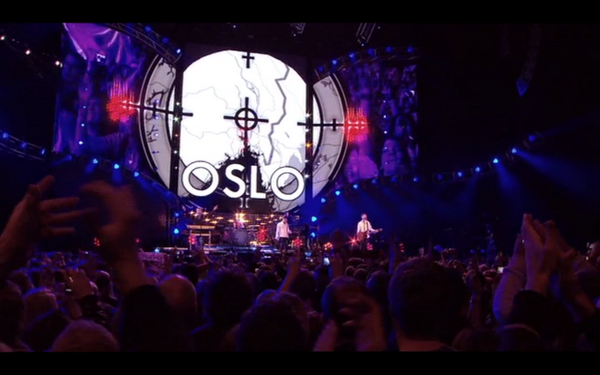 dbmemoirs's tweet image. Can&apos;t make it to #ahafanweekend. I&apos;ll have to play my #EndingOnAHighNote DVD at top volume for the next 3 days then.