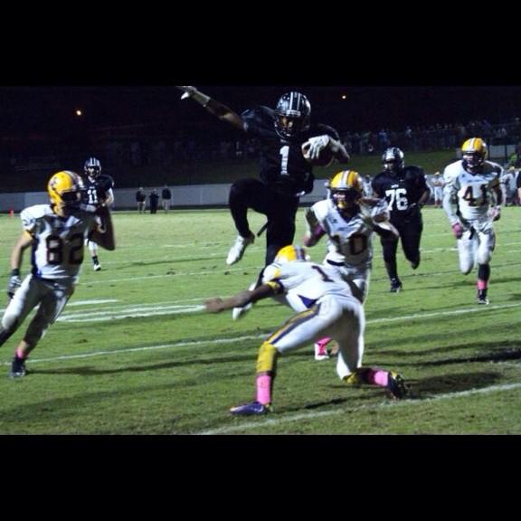 vanessin__'s tweet image. 😈💪🏈 #ClappedUp #DontSlip