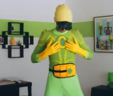 Lukee_warm's tweet image. The first thing to do when you're home alone ...