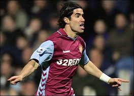 Happy 39th birthday to former Villan Juan Pablo Angel. 