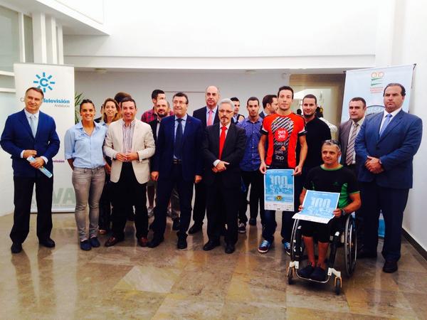 trimariapujol's tweet photo. Presentación de los @100Estadios en la Ayuntamiento Rinconada, evento deportivo de #running y #Bicicleta http://t.co/qDRCTufdPL