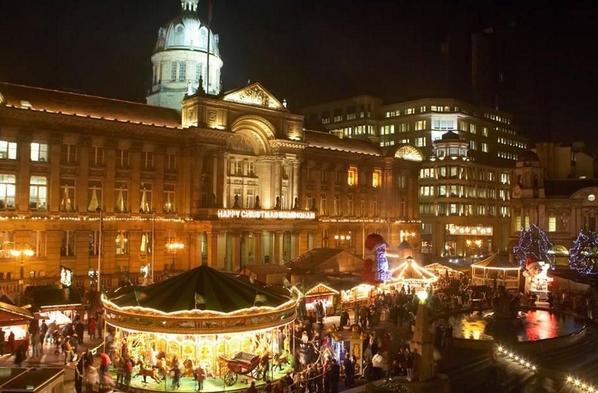 visit_bham's tweet image. Brum's Christmas Market is for all ages! Have mulled wine whilst the kids play on the Carousel socsi.in/HR0kf