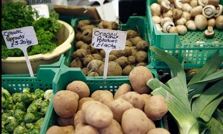 I'll be <a href="/MoseleyFarmMkt/">Moseley Farmers' Market</a> tomorrow between 11-1 to talk to people about Moseley School of Art. Pop over and say hello!