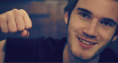 HAPPY BIRTHDAY TO ONE OF THE MOST INSPIRING PERSON IN THE WORLD, FELIX KJELLBERG~! LOVE ALL YOUR HARD WORK *brofist* 