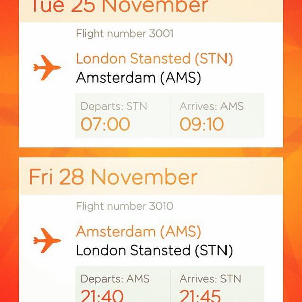BeckOuthwaite's tweet photo. Buzzzzingggggg @neilratters @davebakes23 @lizzi_rascal ✈️🍁 http://t.co/sn3tzg4Db2
