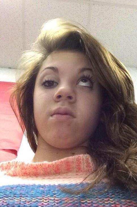 iWhat_The_fuck's tweet photo. Yo, mirando los whatssap en clase. http://t.co/50hEzNkJLL