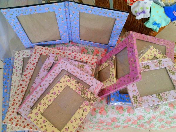 LUCKYANASHOP's tweet photo. Yuk ke Balai Pamungkas @FlohmarktFest  sampe minggu besok,ada koleksi handmade berupa frame dr Luckyanashop :D http://t.co/jqVkITDHsj