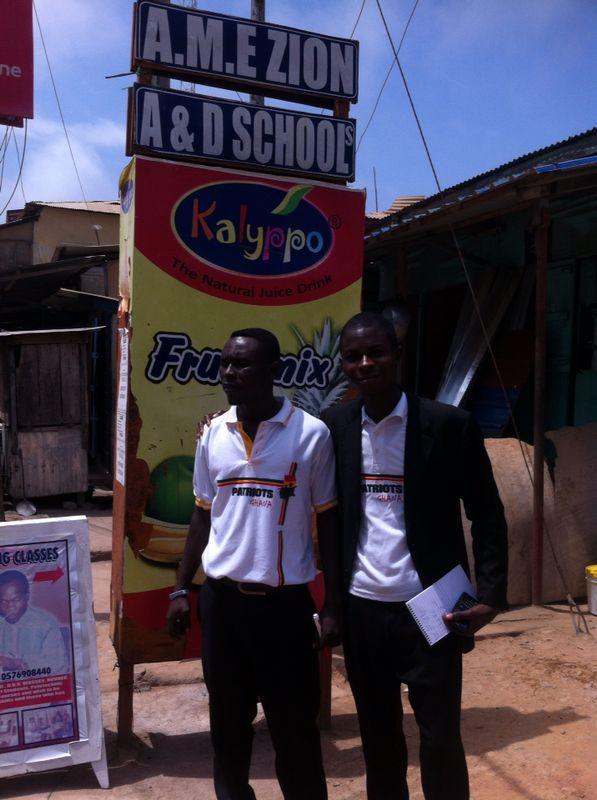 PatriotsUCC's tweet photo. READING PROJECT AT A.M.E ZION SCHOOL CAPE COAST http://t.co/vsJ92RhDKv
