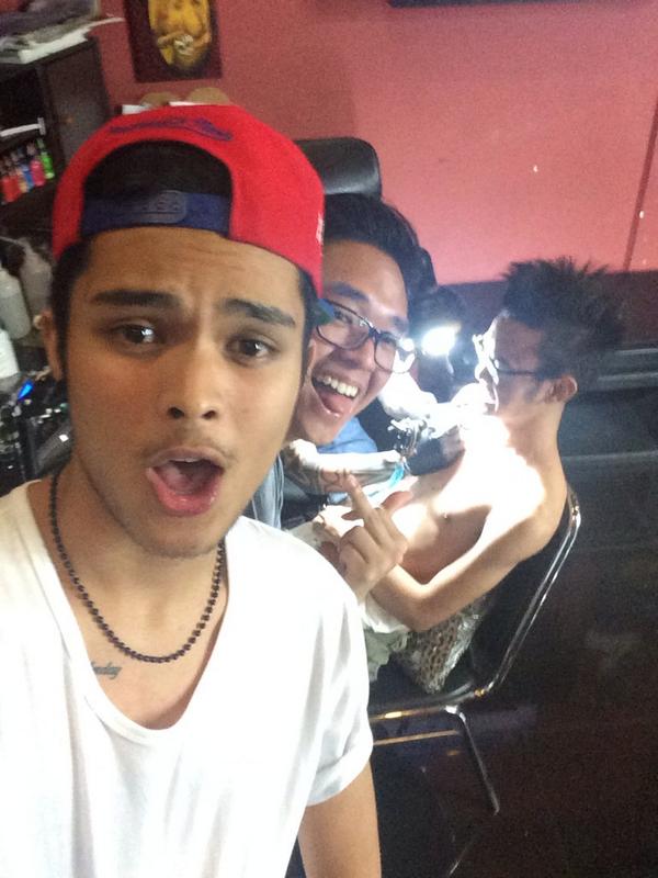 JULIANLoversOFC's tweet image. "@julestrada: now its my buds turn @jangutz_ #binyag http://t.co/tOOsAcAmKJ"
