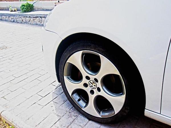 Se cambian llantas originales Detroit 18" gti v 5x112, sin neumáticos. Por otras en 18" oem que me interesen.