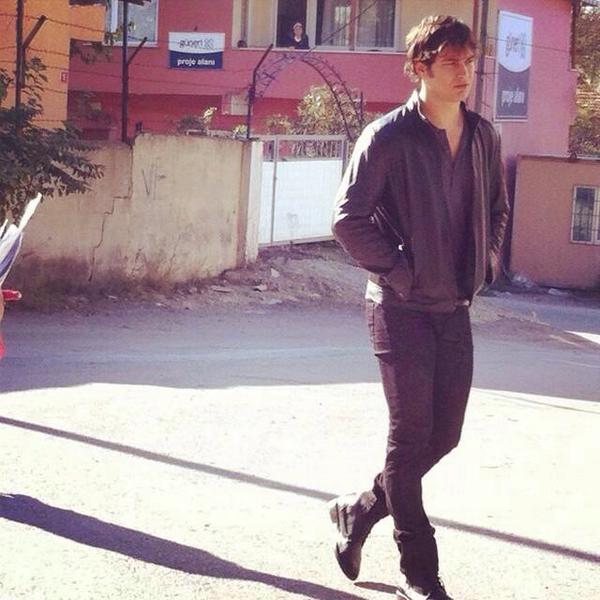 TeamUlusoy's tweet photo. Yaman Koper'le bot sezonu acilir ;) #medcezirset http://t.co/vwh4TGFy7I