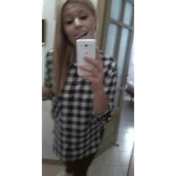 saaan_sandra's tweet photo. Holii bellos http://t.co/kVndiYocsT