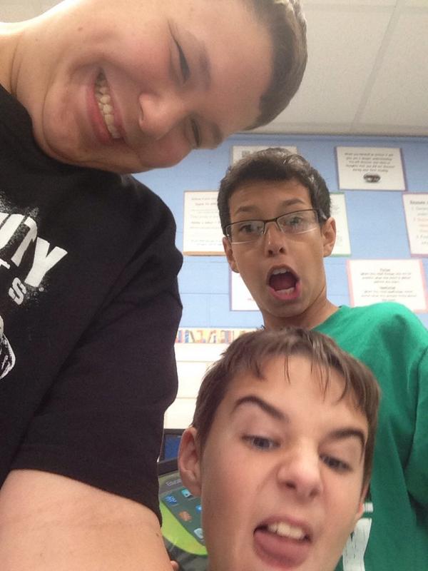 TsteversTyler's tweet photo. In school😃😃😃 http://t.co/mf0kz7Kgl0