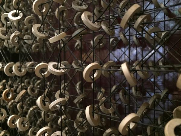 plwodi's tweet image. Ferrite cores. en.m.wikipedia.org/wiki/Ferrite_c… #ibmhistory