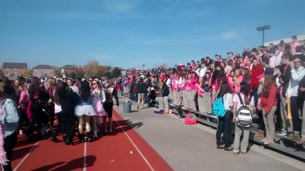 ms_keats's tweet photo. @HolyTrinityOak on their feet for the win! #titans http://t.co/YCEG310xPa