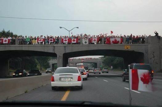 haleymorrisonn's tweet photo. this is why Canada is such a great country, rip Nathan Cirillo ❤️🍁 http://t.co/fdnZHjTWyI