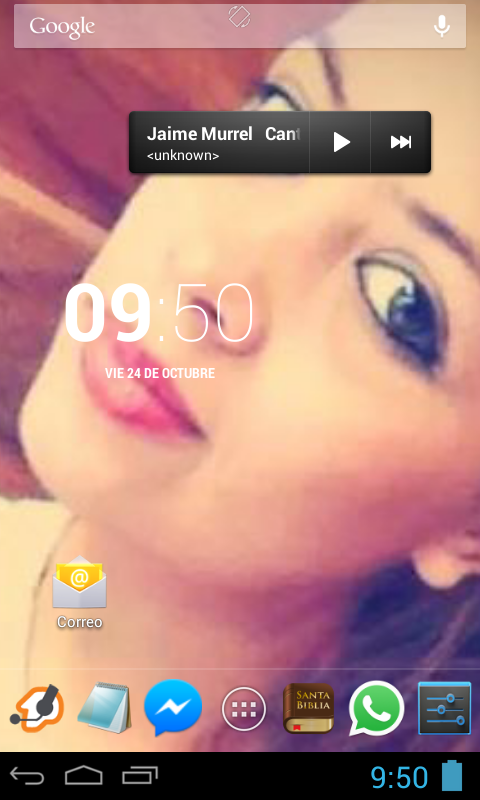 Xavi3rPaz's tweet photo. @_sinsajo12 mira q bonito luce mi fondo de pantallaaa! :) ;) :3
#Tus_ojos... http://t.co/p6JHOOUf10
