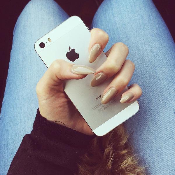 leasshha's tweet photo. I love my nails! http://t.co/pbPMVUUT5K