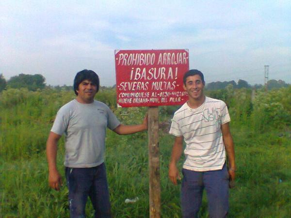 InesRicci's tweet photo. #PlantarBandera, te invitamos a no arrojar basura a la calle #Gestión @HZuccaroPilar http://t.co/VOAIdkanDh