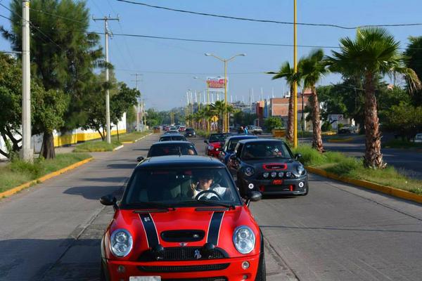 MINImexico's tweet photo. ¡Adrenalina pura! Mañana #Aguascalientes será sede del #MTO2014 en el @ovaloagsmx con el @clubminiags y @mini_ags. http://t.co/tkVcWt5PO6