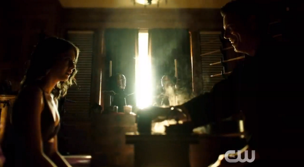 NerdeekLife's tweet photo. "It doesn’t go as smooth as expected" We REVIEW @CW_Arrow 303 http://t.co/dbizIhe92N @ARROWwriters #Arrow http://t.co/xB5KuzE5Be