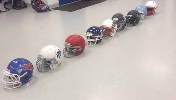 TheKCSD's tweet photo. Thanks to the NKY football teams who helped make senior night possible for the SK Pioneers @SimonKenton2 http://t.co/POczFY9dko
