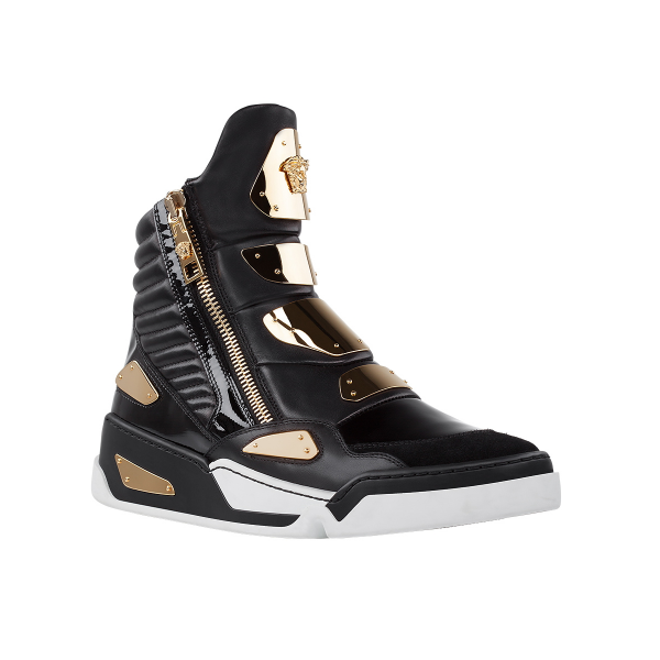 Foran bruge vride VERSACE on Twitter: "Slide into the ultimate luxury sneakers:  http://t.co/yOzvB9rbc1 #Versace http://t.co/cG2mKmZdbT" / Twitter