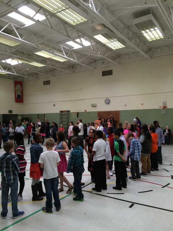LoganElementary's tweet photo. Grade 5 Ballroom Dancing finale!#FFLES http://t.co/qJfxdKjnjr