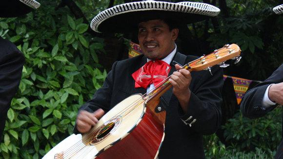 This #Mariachi band slays it with this <a href="/blink182/">blink-182</a> version of "Dammit"