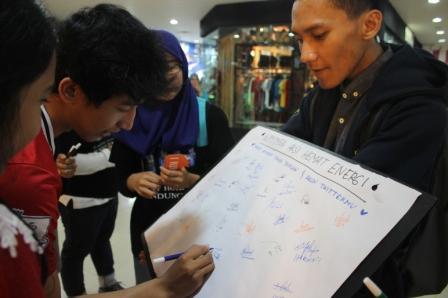 StarlightEdt's tweet photo. Aksi cinta untuk bumi @BIP_Bdg cc: @guzman_sige @WWF_ID @EHbdg http://t.co/KOV7Al7iyu