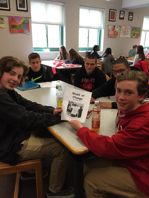 WeekofChange14's tweet image. Even the freshman getting ready! 👍 #BeTheChange @BHSCooney