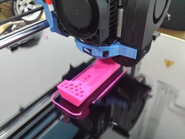 overdrv's tweet image. La pieza va cogiendo forma.. @WiFiCanarias #TallerArduino