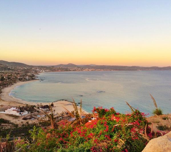 VillasDelMar's tweet photo. Good morning from Mirador de la Cruz at Villas Del Mar #Cabo http://t.co/j0WA3e1q24