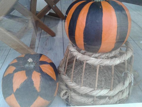 WarsashStudios's tweet photo. Didn't realise today's pumpkin painting session would coordinate so well with this fab sail cloth bag by Ragbags. http://t.co/2P164I1O7d