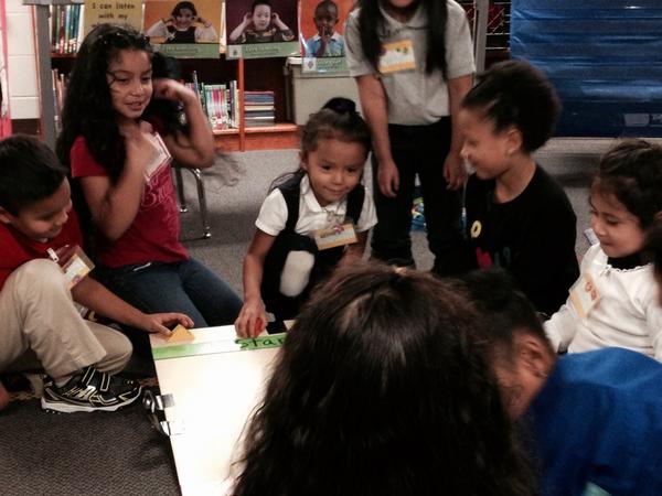 missrumphius722's tweet image. Will a rhombus roll? #Shapegame #Kindergarten #❤️Library @Stbartsfeast #BestLibrarianever