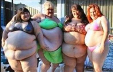   Happy Birthday........Wayne Rooney :-) ffs lady that aint you with shrek is it?!?   x