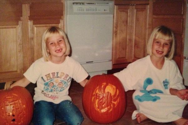 CappyLXC's tweet image. In anticipation for our 5th annual Pumpkin Carving Contest, which twin is which?! #babytwins #twinprobs #laxfam