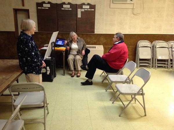 Benishek's tweet photo. Stopped by the Manistee Blood Drive. Thank you to the volunteers for all of your hard work! http://t.co/VlpCcOmSvE