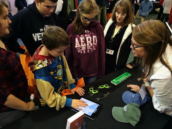 GreenMtnPower's tweet image. Local students getting a sneak peak of the outage map in the new GMP app (coming soon to the App Store!) #techjamvt