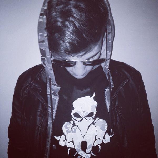 DevilsInGold's tweet image. #dope #Devilsingold #wealth #rich #getlikeme