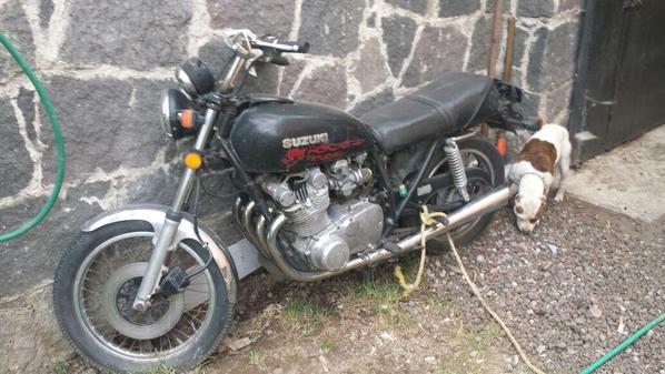 ricastle2's tweet photo. Suzuki 750cc mod 78 $6000 a tratar http://t.co/l6DHh8Yiwk