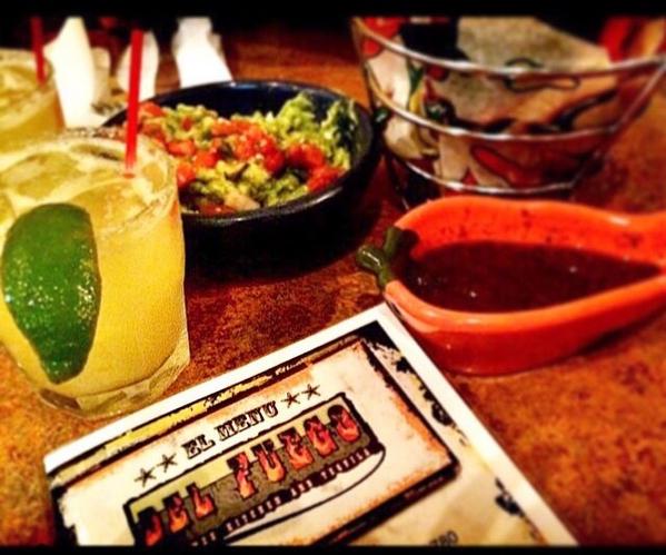 DeNicolaGroup's tweet photo. Del Fuegos got the recipes for a good Friday night! #babylon #stjames #longisland #delfuego #tgif http://t.co/fHIfP9r6Ed