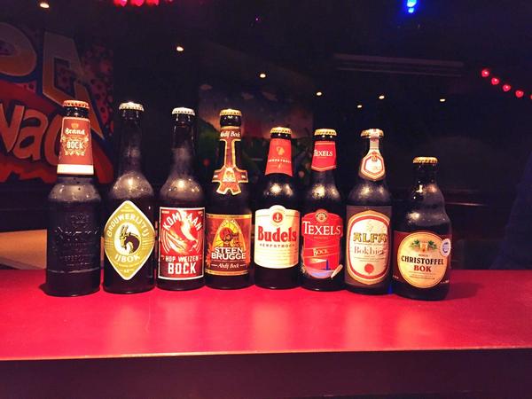 immitsj's tweet photo. Dit zijn de bockbieren die we vanavond gaan proeven. Aan het eind van de avond kiezen we hét bockbier van het jaar! http://t.co/MnpE8pPVA2