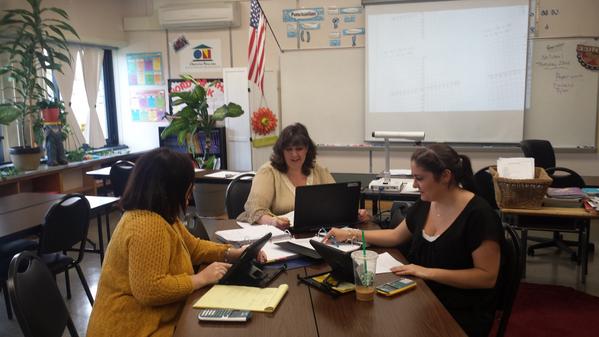 marvelousreal's tweet photo. not a math team, a DREAM TEAM! RT @sbevacqua1: RT @CharlieLiteracy: The math team hard at work!! #onboces #dpbeacon http://t.co/sbuQFZHkRn