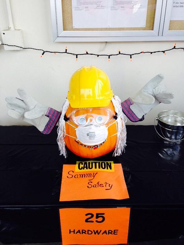 THD3662's tweet photo. More pumpkins at the Rivergate Homedepot http://t.co/wOfqFlrtvr