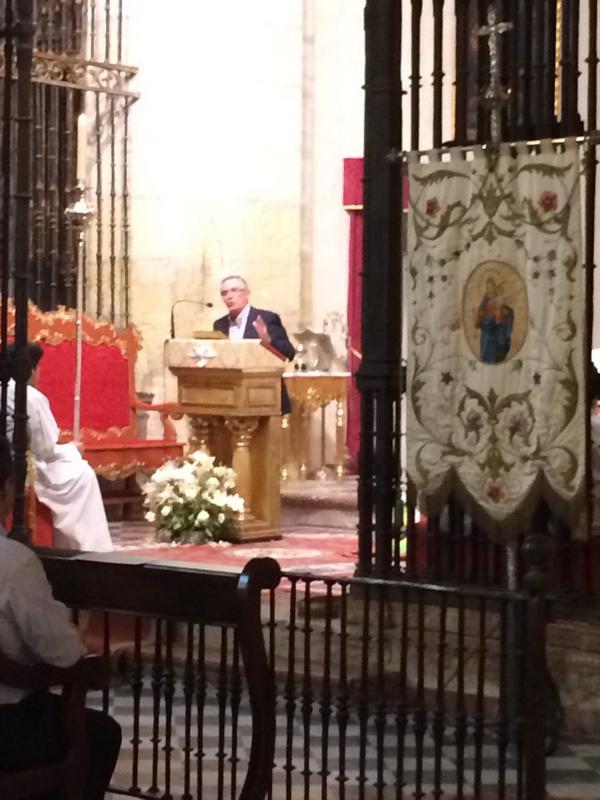 salesianosmoron's tweet photo. Gracias a todos con los que hemos compartido esta gran tarde #ConDonBosco vivo en Morón. #BicentenarioDonBosco http://t.co/wEKpxd72Iu