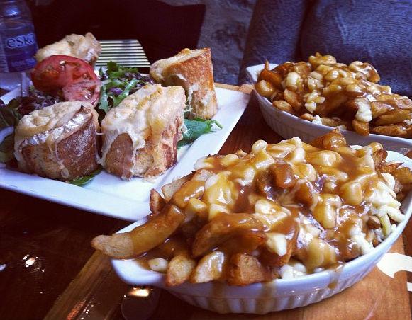 montrealpoutine's tweet photo. A great soldier shows up for battle with an appetite.
We're open until 4 AM.
161 St-Paul E.
#PoutineAfterParty http://t.co/ycDdaSg2fa