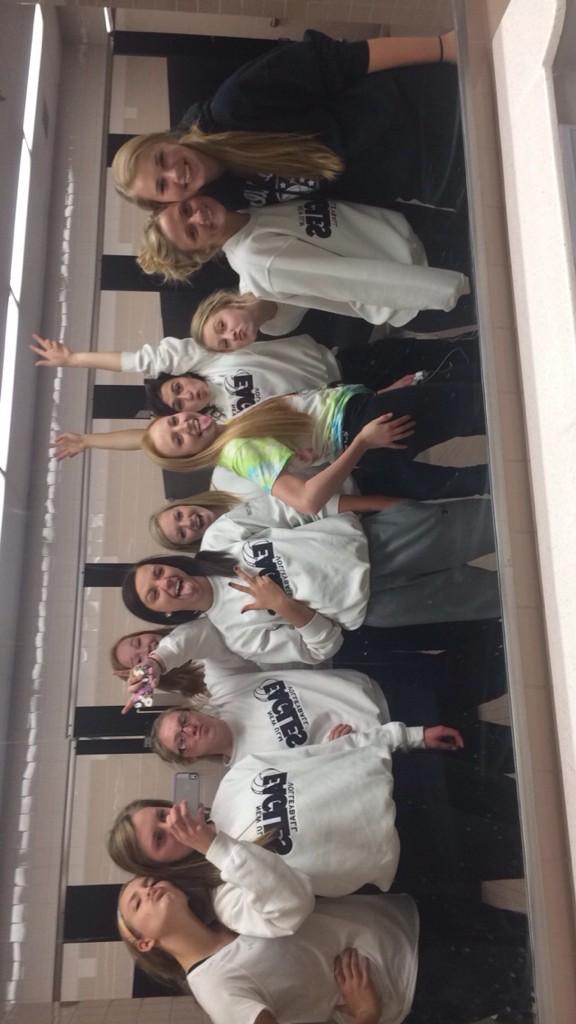 brook_schugel's tweet image. good luck to the vball squad tonight in the first playoff game! wish I could be there playin w/ u guys! #oookillem 💜